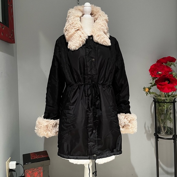 NEW TT Luxe Warm Plush Hooded Faux Fur Long Coat Anorak Raincoat Black Cream … - Picture 8 of 15